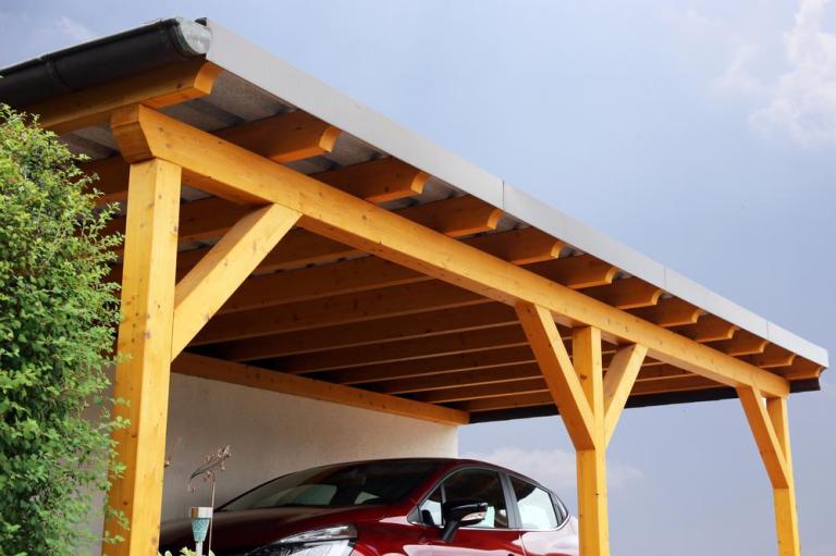 Carport bois ou aluminium, quel choix pour Vandœuvre-lès-Nancy ?